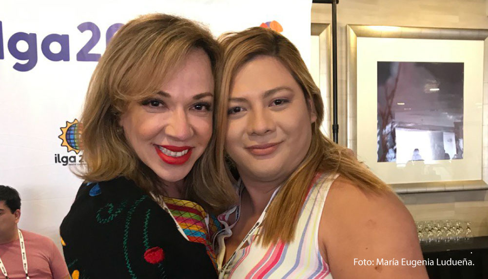 Ari Vera (México) junto a Bianka Rodriguez (El Salvador), compañeras activistas trans durante un momento de confraternidad.